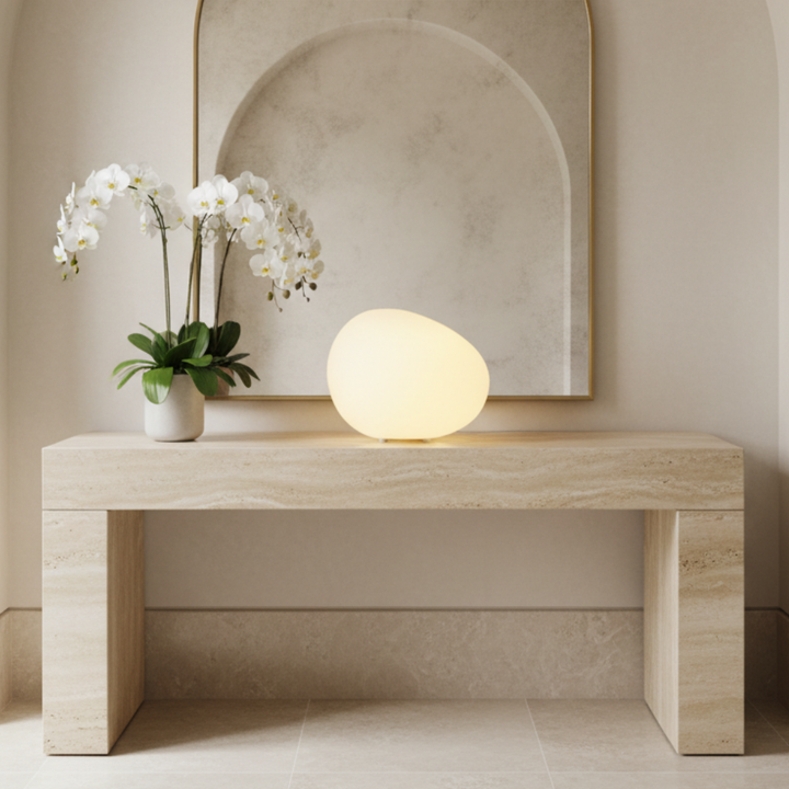 Luz ajustable con lámpara LED de mesa 'Pebble'. Perfecta para salón, estilo minimalista.