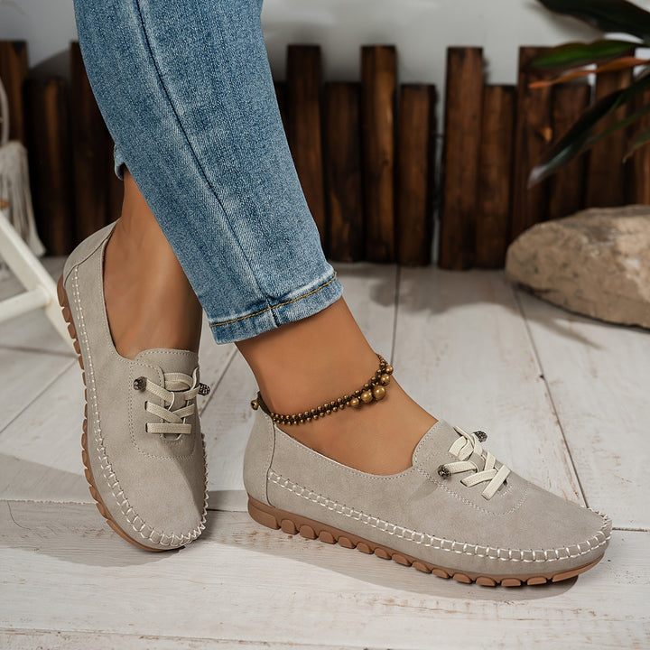 Mocasines beige para mujer, cómodos, flexibles y transpirables, perfectos para un estilo casual diario.