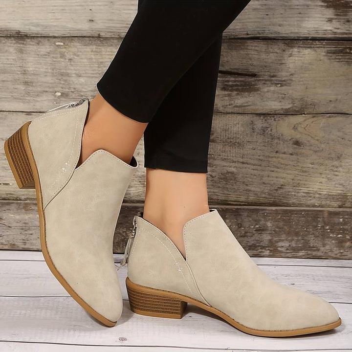 Botines de mujer RENATA cómodos y versátiles para otoño/invierno. Estilo elegante con tacón medio.