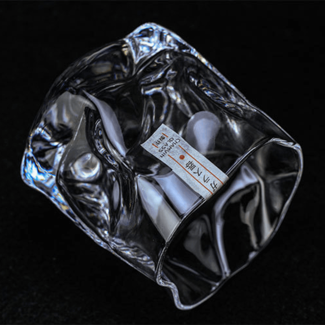 Regalo para hombre: Vaso de whisky Kiriko Edo con diseño arrugado único, cristalería de lujo para bar.