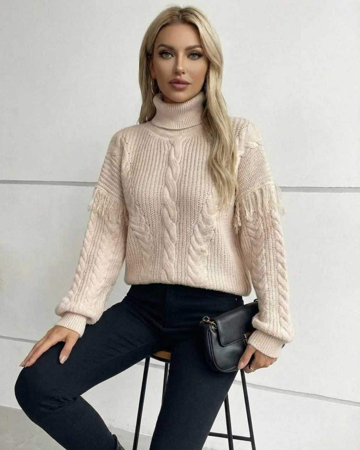 Suéter blanco liso de cuello alto para mujer, prenda básica y cómoda de otoño.