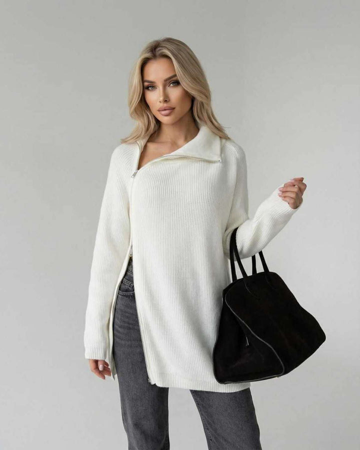 Suéter blanco de cuello alto para mujer, corte suelto, ideal para otoño e invierno, estilo casual.