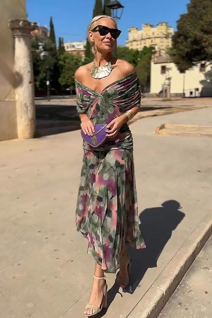 Vestido de fiesta maxi elegante, escote V, ideal para eventos de gala o boda.