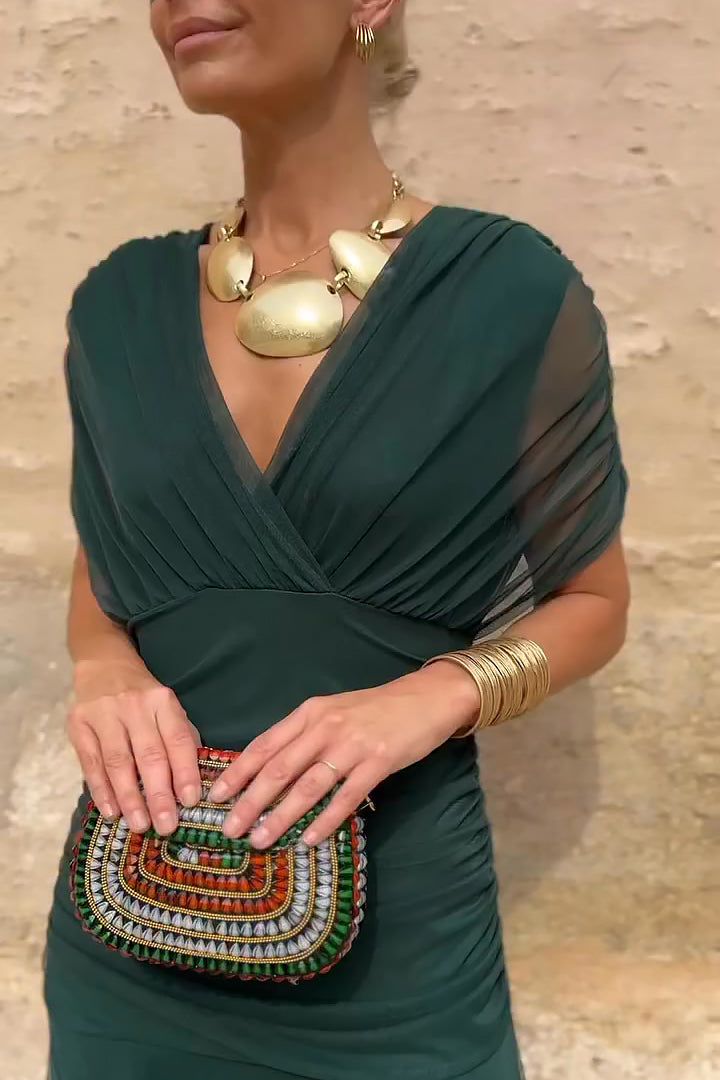 Vestido casual maxi de verano para mujer, con escote en V y diseño cómodo.