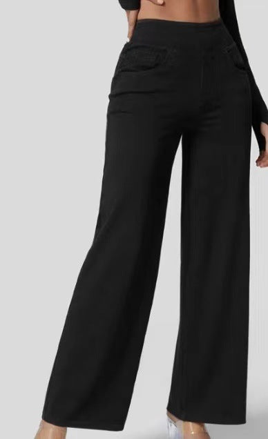 Pantalón jean mujer pierna ancha, talle alto, elástico y moderno. Silueta moldeadora para el día a día.