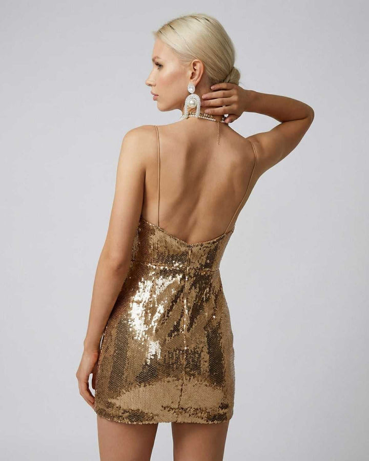 Vestido cóctel de lentejuelas doradas, perfecto para celebraciones, eventos con glamour y ropa de fiesta.