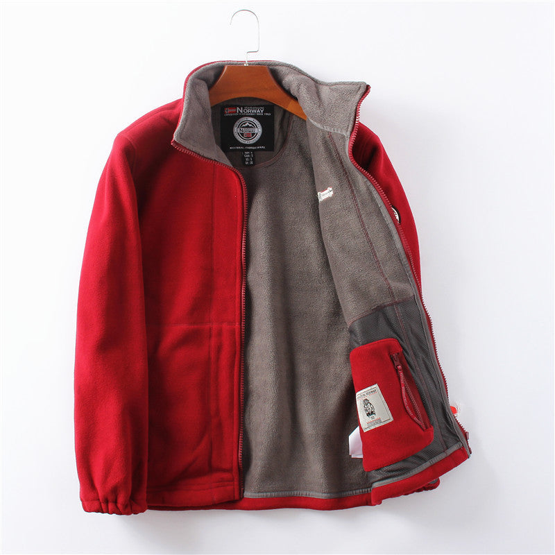 Chaqueta exterior para hombres, rendimiento superior en clima extremo, ideal para deportes y aventura.