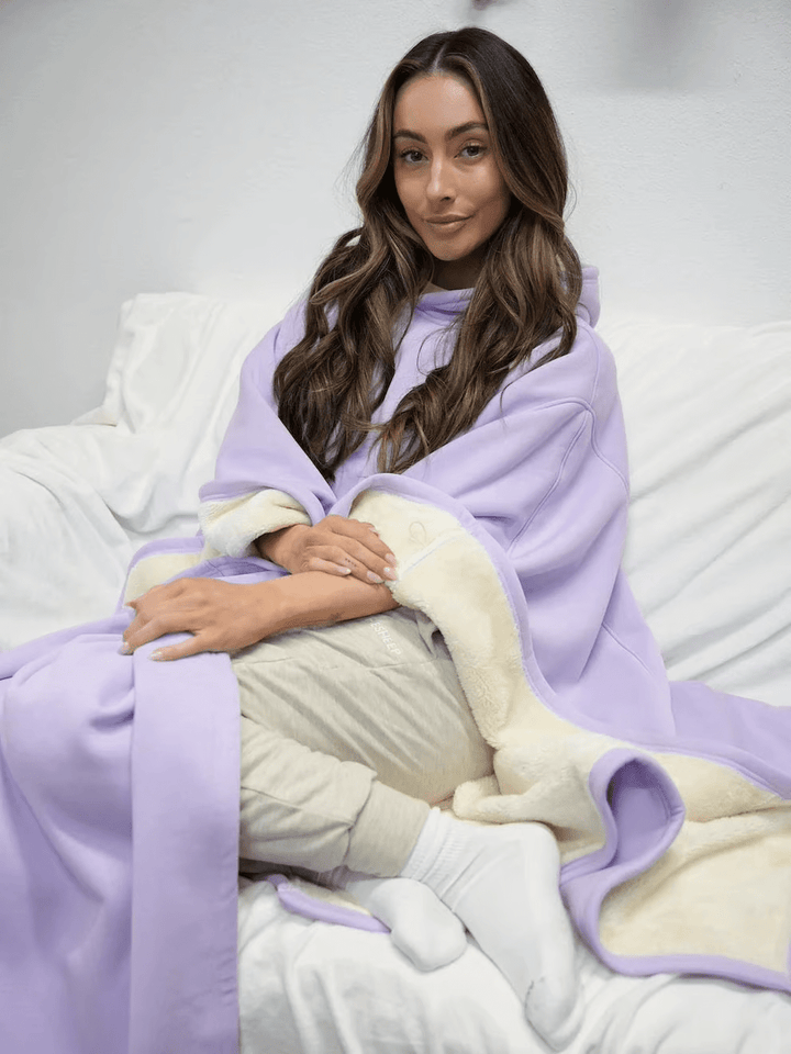 Sudadera con peso, ideal para el hogar, calentita y con diseño moderno.