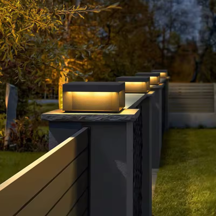 Luz para camino de jardín con tecnología LED. Impermeable, ideal para exteriores y senderos.
