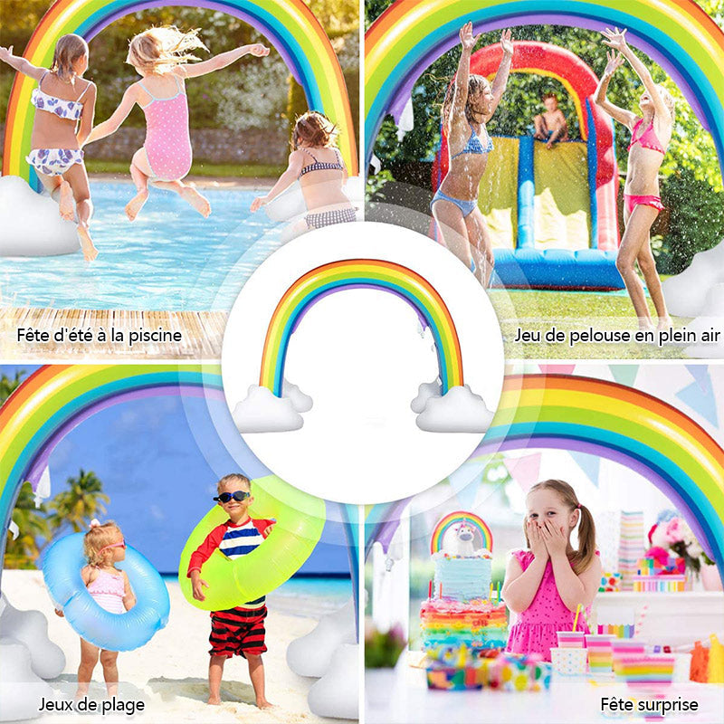 Inflable arcoíris con chorros de agua, diversión garantizada para niños en el jardín.