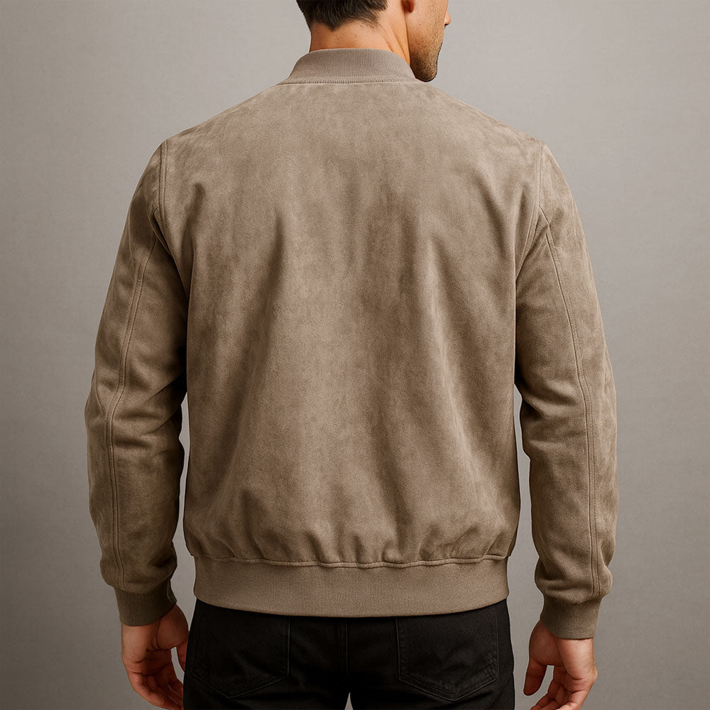 Moderna chaqueta hombre estilo urbano con ajuste cómodo. Ideal para un look elegante y casual de moda masculina.