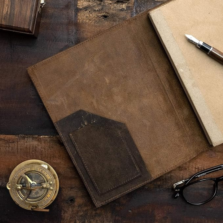 Elegante cuaderno de cuero A5 recargable. Estilo vintage, perfecto para diario, escritura creativa y planificación.