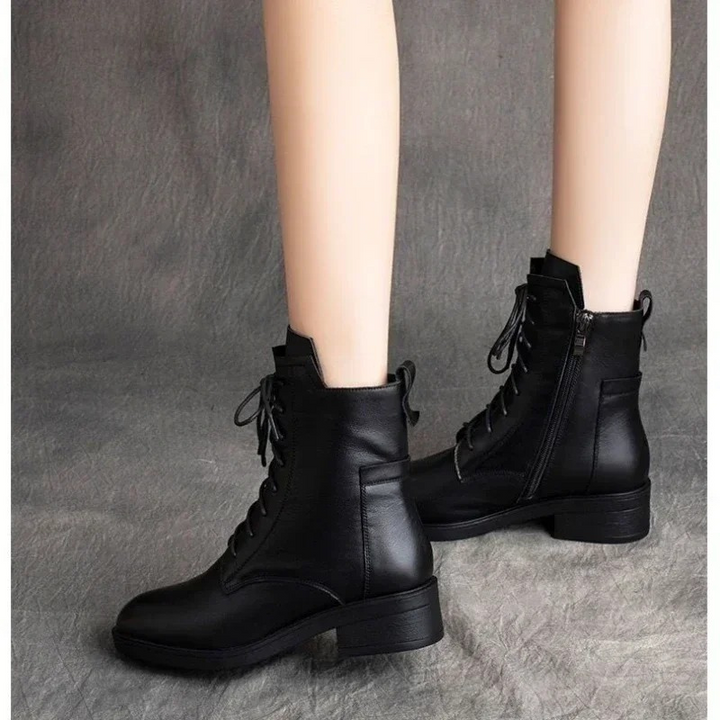 Botas de tobillo elegantes para mujer, negras con diseño de punta afilada, ideales para estilo moderno.
