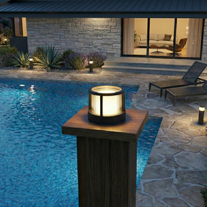 Iluminación LED de jardín, impermeable y duradera, diseño moderno.