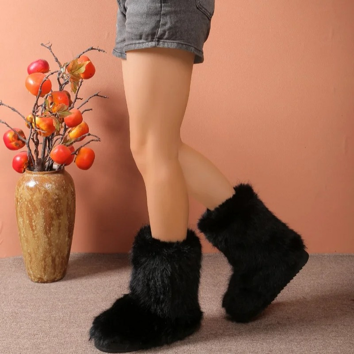 Botas rojas de invierno de moda para mujer. Cálidas y con suela antideslizante, un toque vibrante para tu estilo invernal.