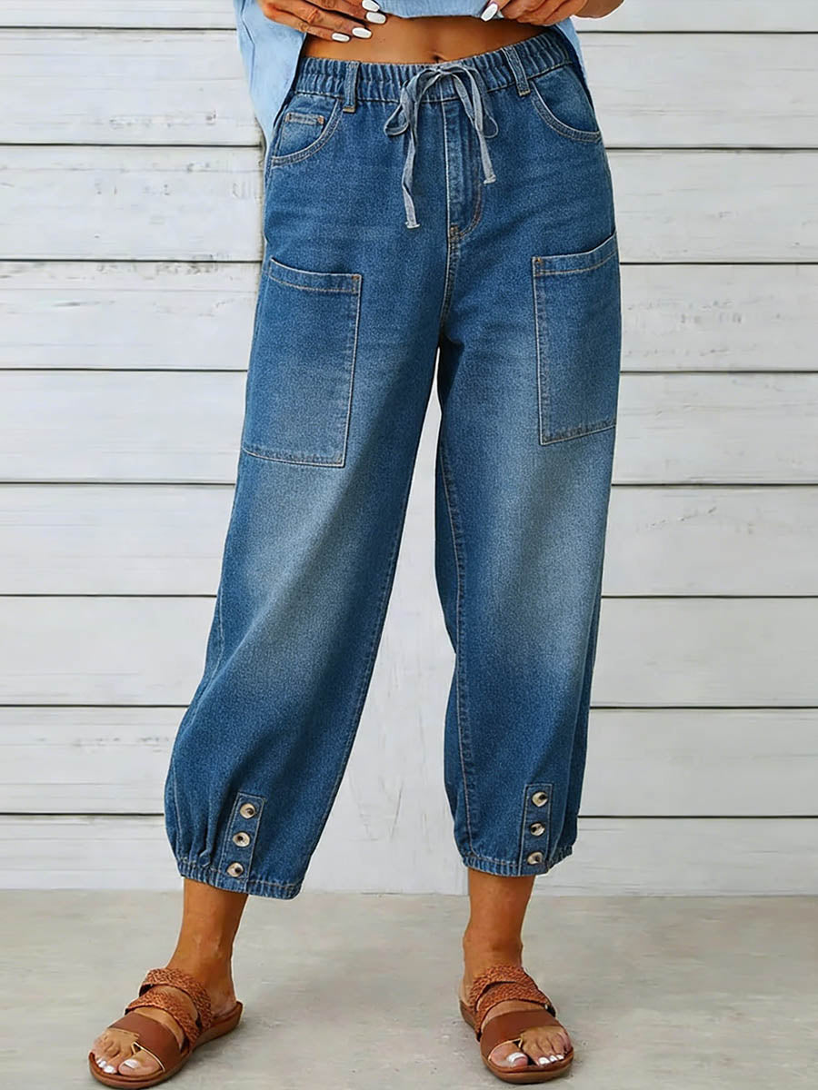 Jeans de mujer pierna ancha y cintura alta en azul marino, ideales para un look casual y cómodo de moda.