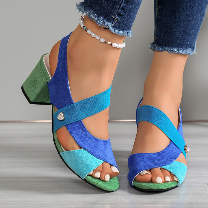 Calzado femenino ortopédico de moda, sandalias cómodas con tacón de bloque y tiras cruzadas.