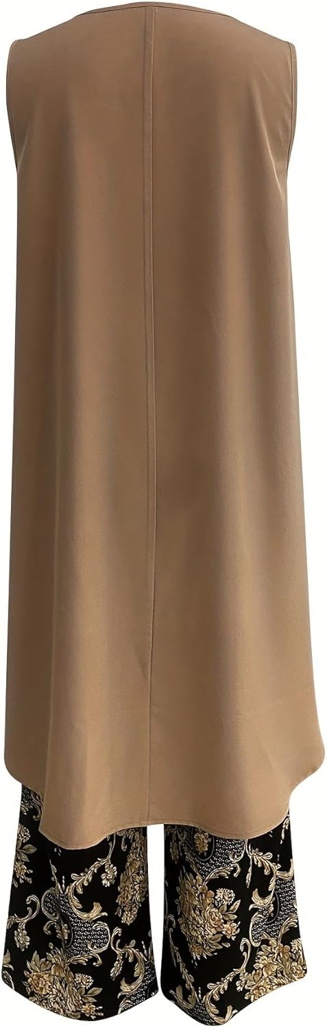 Modelo luce conjunto boho ligero para mujer. Túnica estampada y pantalón ancho marrón, perfecto para verano.