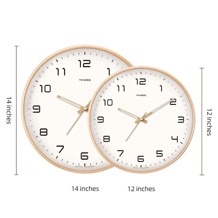 Reloj de pared crema y marrón de madera, analógico, silencioso, crea un ambiente tranquilo en el hogar.