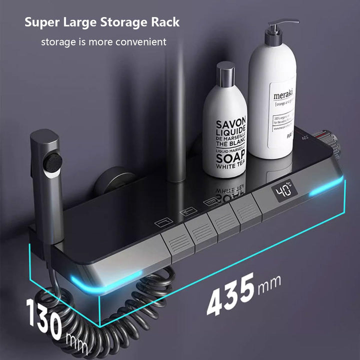 Ducha termostática de baño con pantalla digital. Control automático de temperatura. Accesorios modernos.