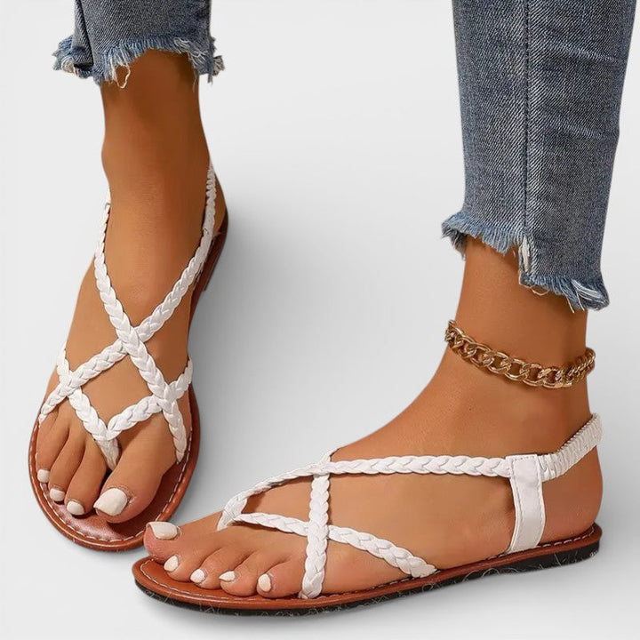 Sandalias cómodas para mujer con plantilla ergonómica, perfectas para el verano casual.