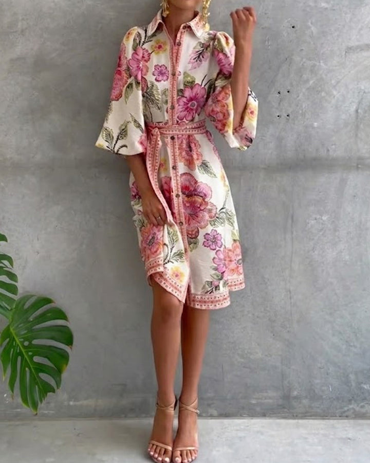 Vestido floral de verano para mujer, estilo elegante con detalles de mangas farol.