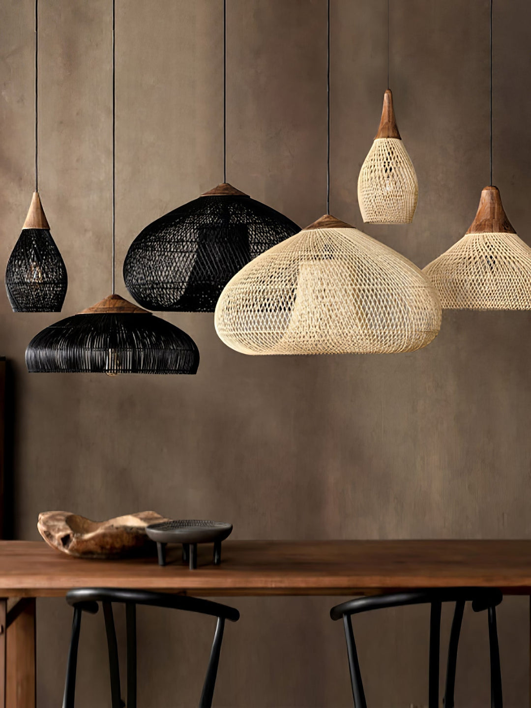 Lámpara de techo moderna y minimalista, perfecta para sala de estar o comedor.
