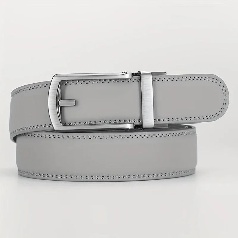 Cinturón de cuero genuino negro para hombre, accesorio indispensable de moda masculina y elegancia.