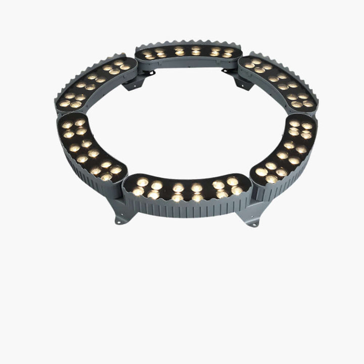 Foco LED eficiente para árboles, luz cálida que decora tu jardín exterior con estilo.