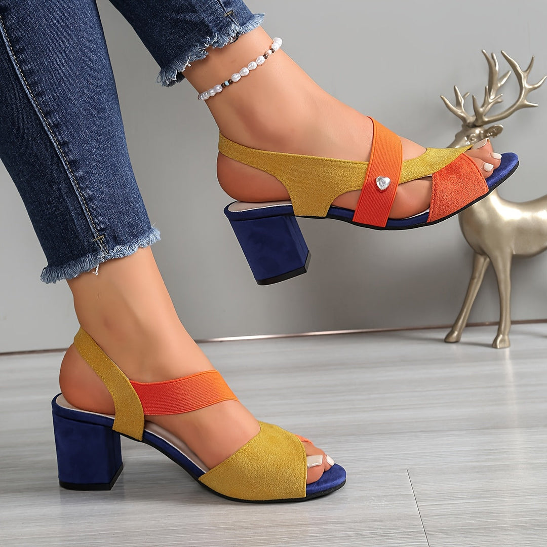 Sandalias ortopédicas con tacón bloque para mujer, estilo moderno y bienestar para tus pies en verano.