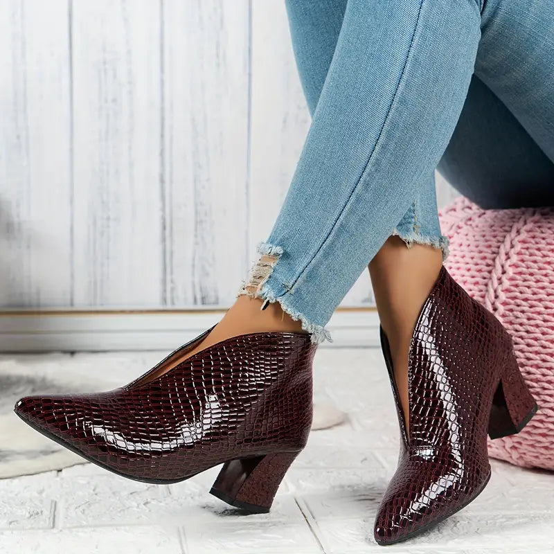 Botines de tobillo de mujer con tacón medio, diseño elegante y cómodo, ideal para estilo de invierno y formal.