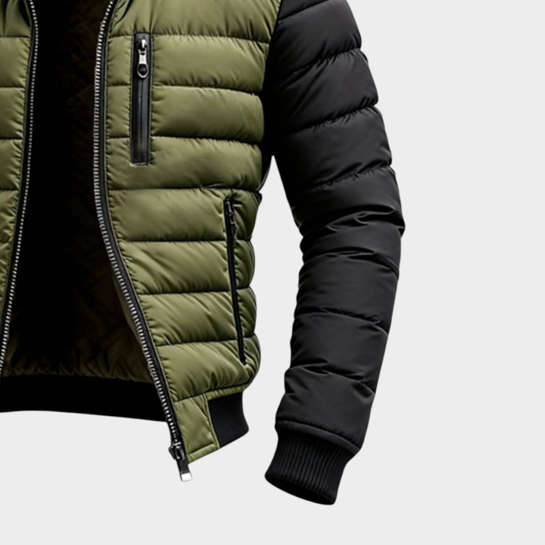 Abrigo acolchado de invierno para hombre, verde militar. Protección urbana y casual contra el frío, moda masculina.