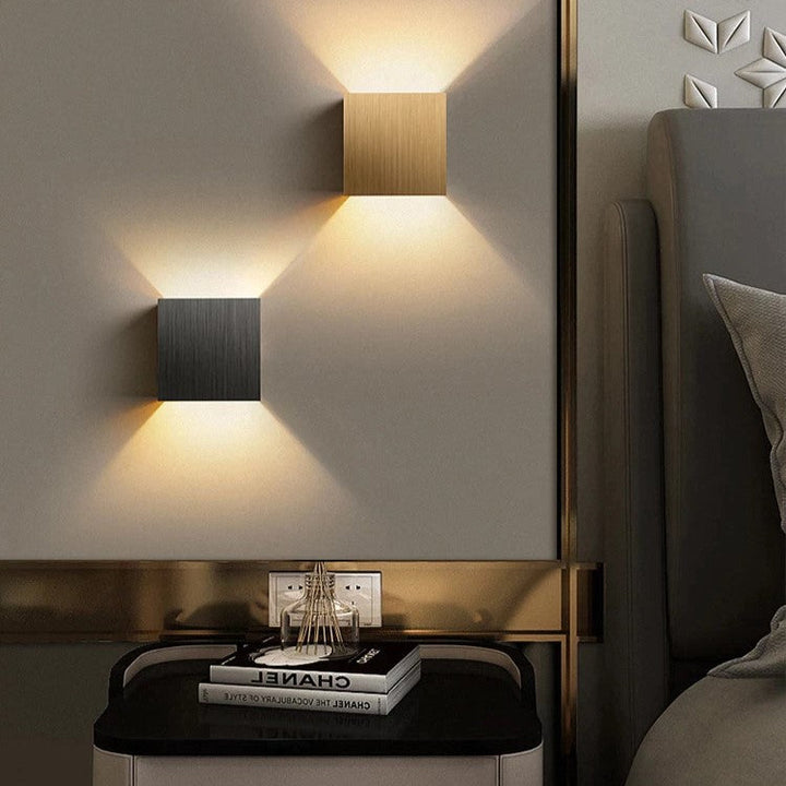 Lámpara de pared LED nórdica moderna. Iluminación interior con opciones de luz cálida o fría para decoración del hogar.