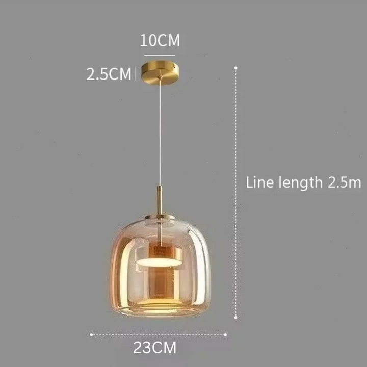Diseño escandinavo: lámpara colgante de vidrio nórdico, elegante iluminación interior con luz ámbar.