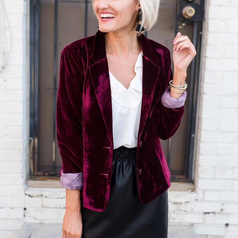 Blazer ARLET para mujer, ropa festiva y elegante. Perfecto para ocasiones especiales y fiestas.
