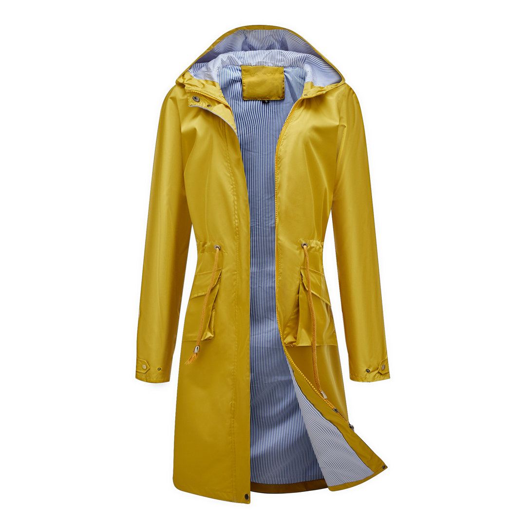Gabardina de mujer clásica con corte elegante, impermeable. Ideal para mantenerse seca y chic en primavera.