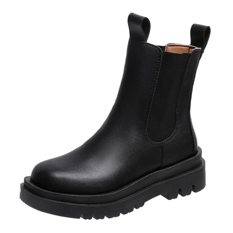 Botas Chelsea para mujer Nerea, combinación perfecta de estilo y comodidad. Calzado con suela gruesa de invierno.