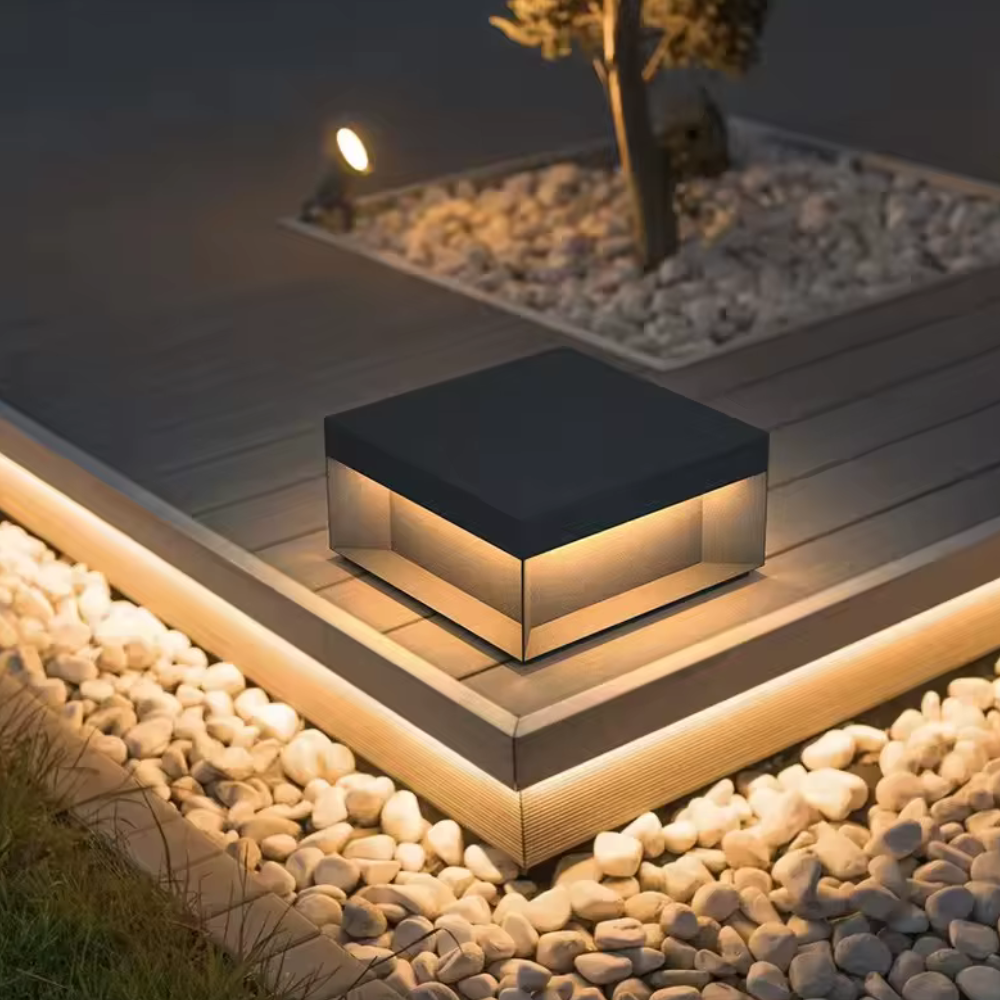 Luz exterior solar LED para jardín. Impermeable, eficiencia energética para iluminar caminos.