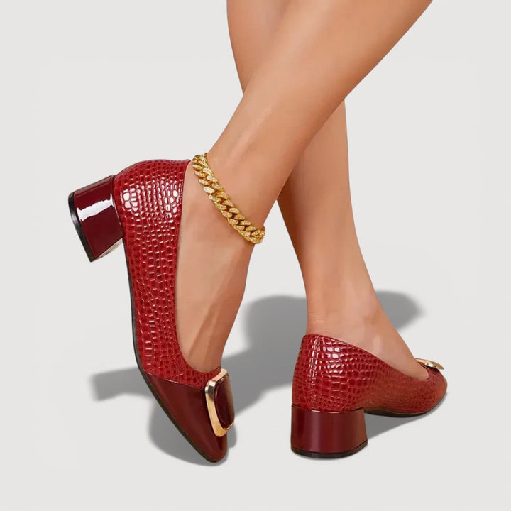 Tacones elegantes para mujer con diseño de cocodrilo, perfectos para comodidad diaria.