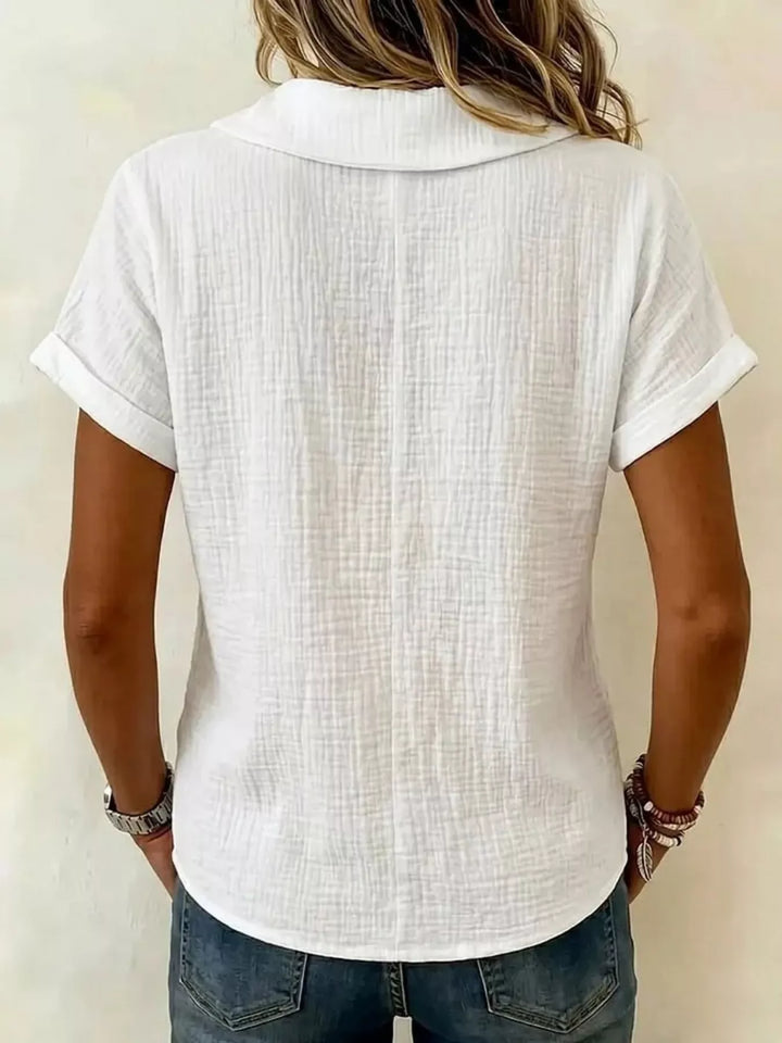 Blusa texturizada cómoda para mujer, manga corta, diseño versátil y elegante, perfecta para el día a día.