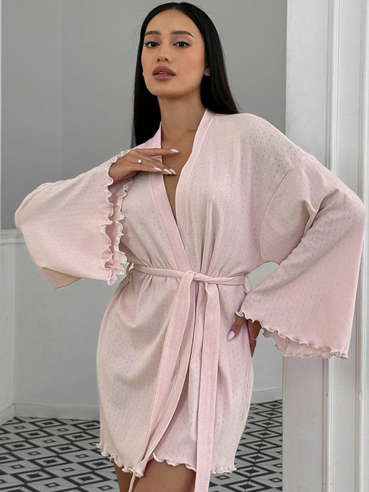 Bata kimono mujer elegante, ideal para relajación y confort en casa.