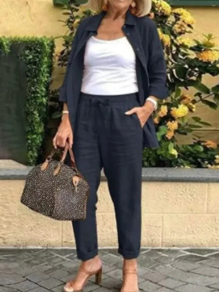 Conjunto fresco para mujer con top de verano y pantalón corto cómodo, perfecto para días casuales.