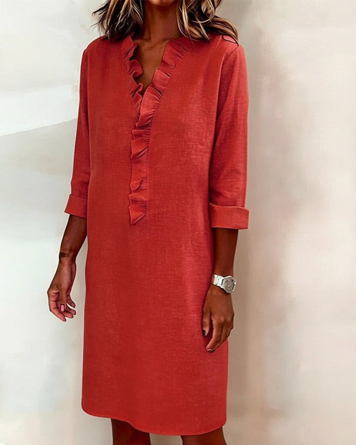 Vestido mujer, escote V, volantes. Elegante y casual, moda cómoda para el día a día. Ropa femenina.