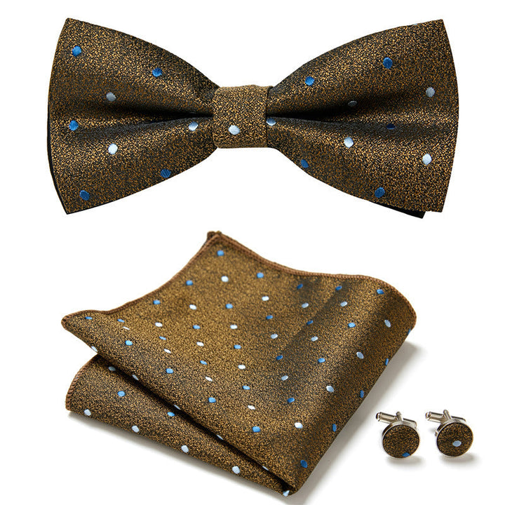 Conjunto de accesorios masculinos florales: pajarita, pañuelo y gemelos. [[lstfy-media:34]]