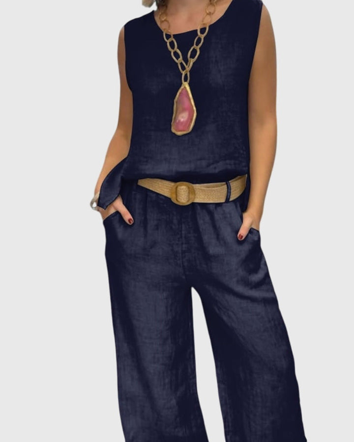 Moda bohemia chic: conjunto de dos piezas para mujer con top y pantalón fluido. Confort y estilo de verano.