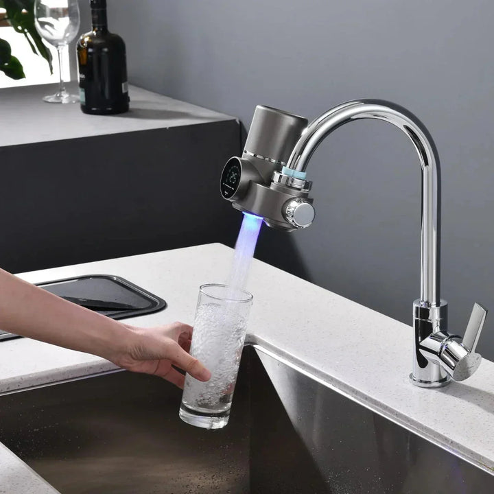 Filtro de agua para el hogar, se acopla al grifo. Agua limpia y saludable sin complicaciones.