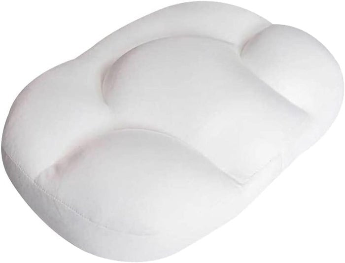 Almohada ortopédica para un descanso reparador, alivio cervical y bienestar general al dormir.