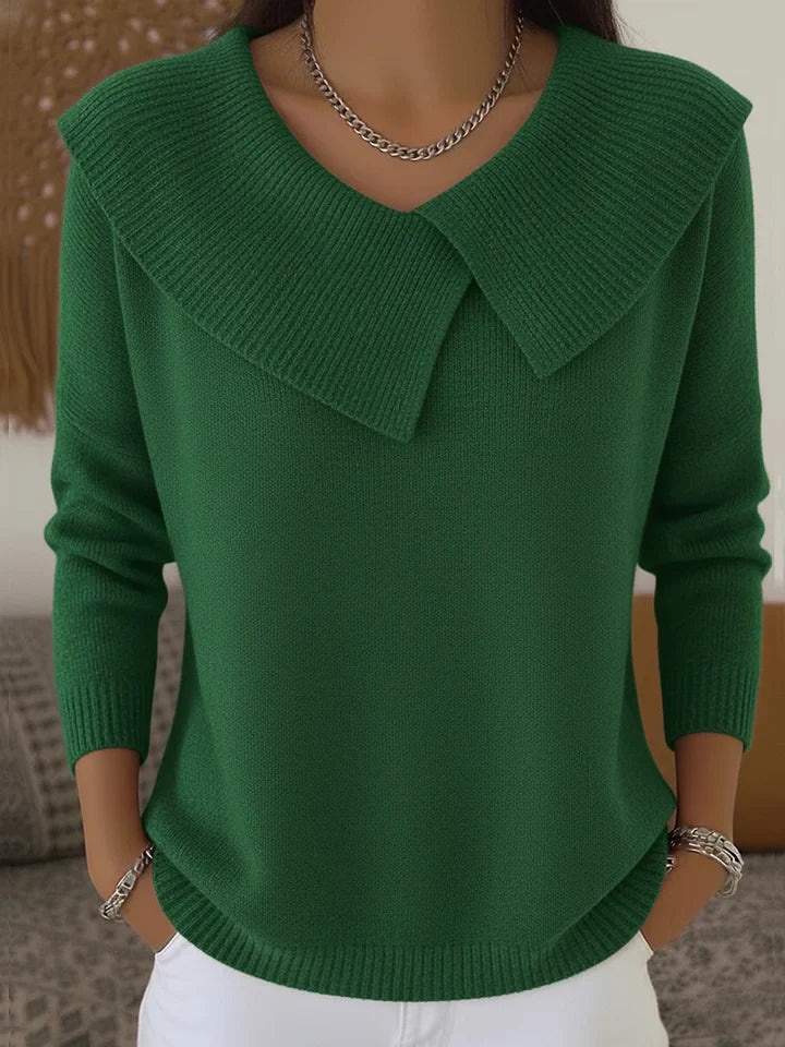 Suéter rojo de mujer con cuello solapa, cómodo y versátil. Tejido de punto para moda femenina.