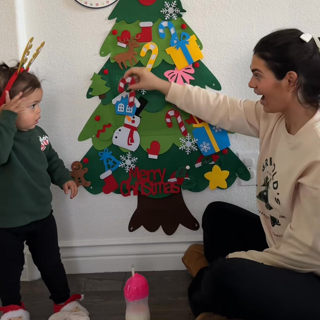 Juguete educativo Montessori: árbol de Navidad de fieltro suave para que niños aprendan y desarrollen.