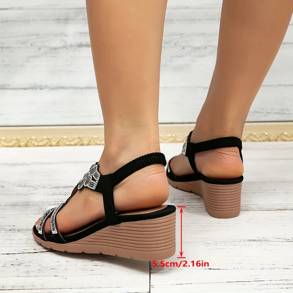 Sandalias de tacón cómodo para mujer, calzado ortopédico elegante de verano que combina moda femenina y confort.